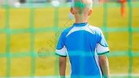 “巴塞罗那队黄牌累积迅猛，曾是西甲最少球队之一”