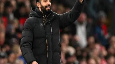 “激战正酣！莫雷加德4-2力克林昀儒，巅峰对决在即，王楚钦将迎硬碰硬半决赛挑战！”